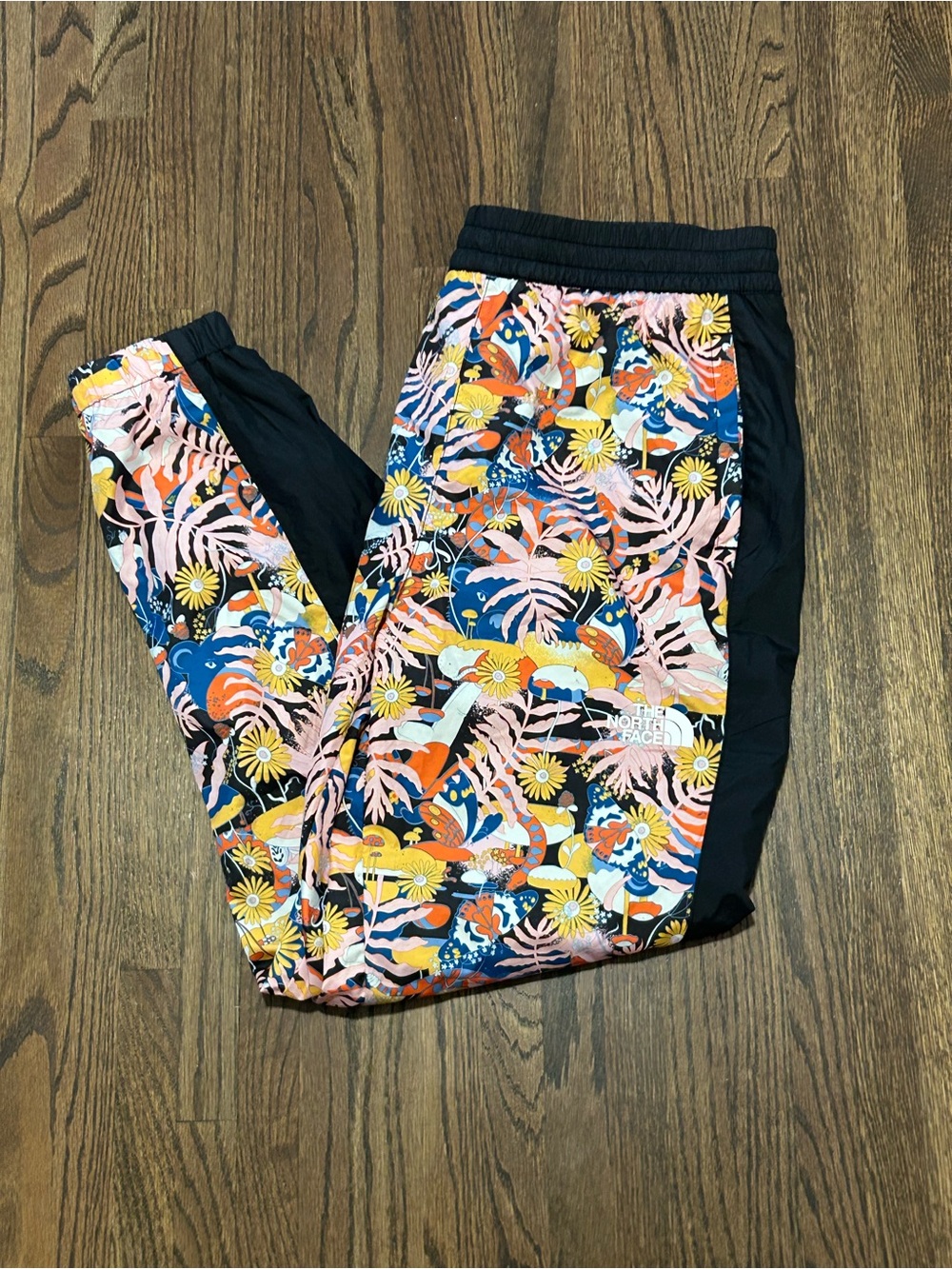 The North Face Hydrenaline WindWall Floral Jogger Pants Women's Medium Outdoor